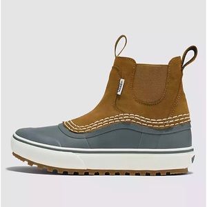 Vans Chelsea Mid Snow Boots